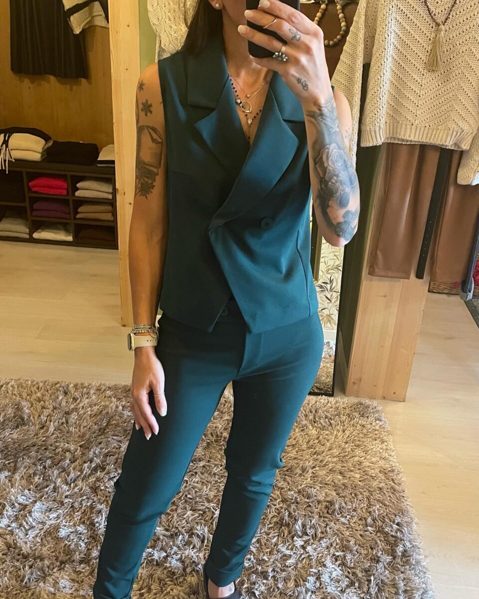 OUTFIT 1